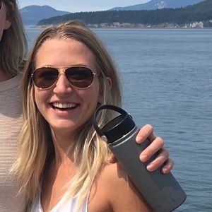 Meet your Posher, Kelly